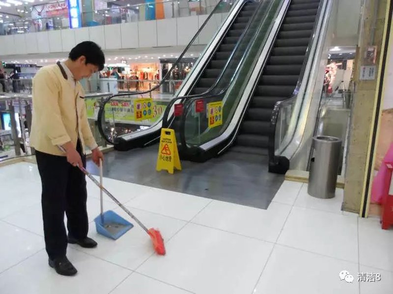 外墙清洗：城市美学与环保的平衡之道